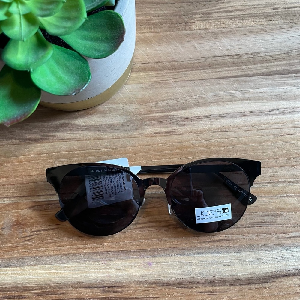 Joe’s Jeans Metallic Gunmetal Square Sunglasses
